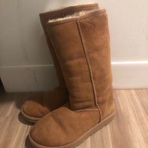 Women’s tan mid-calf UGGs
